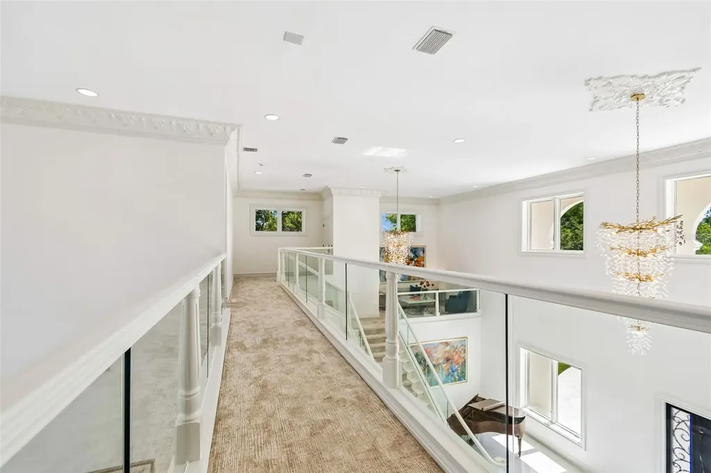 1516 Bayshore Boulevard Dunedin FL 34698