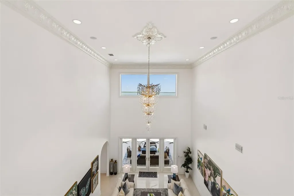 1516 Bayshore Boulevard Dunedin FL 34698