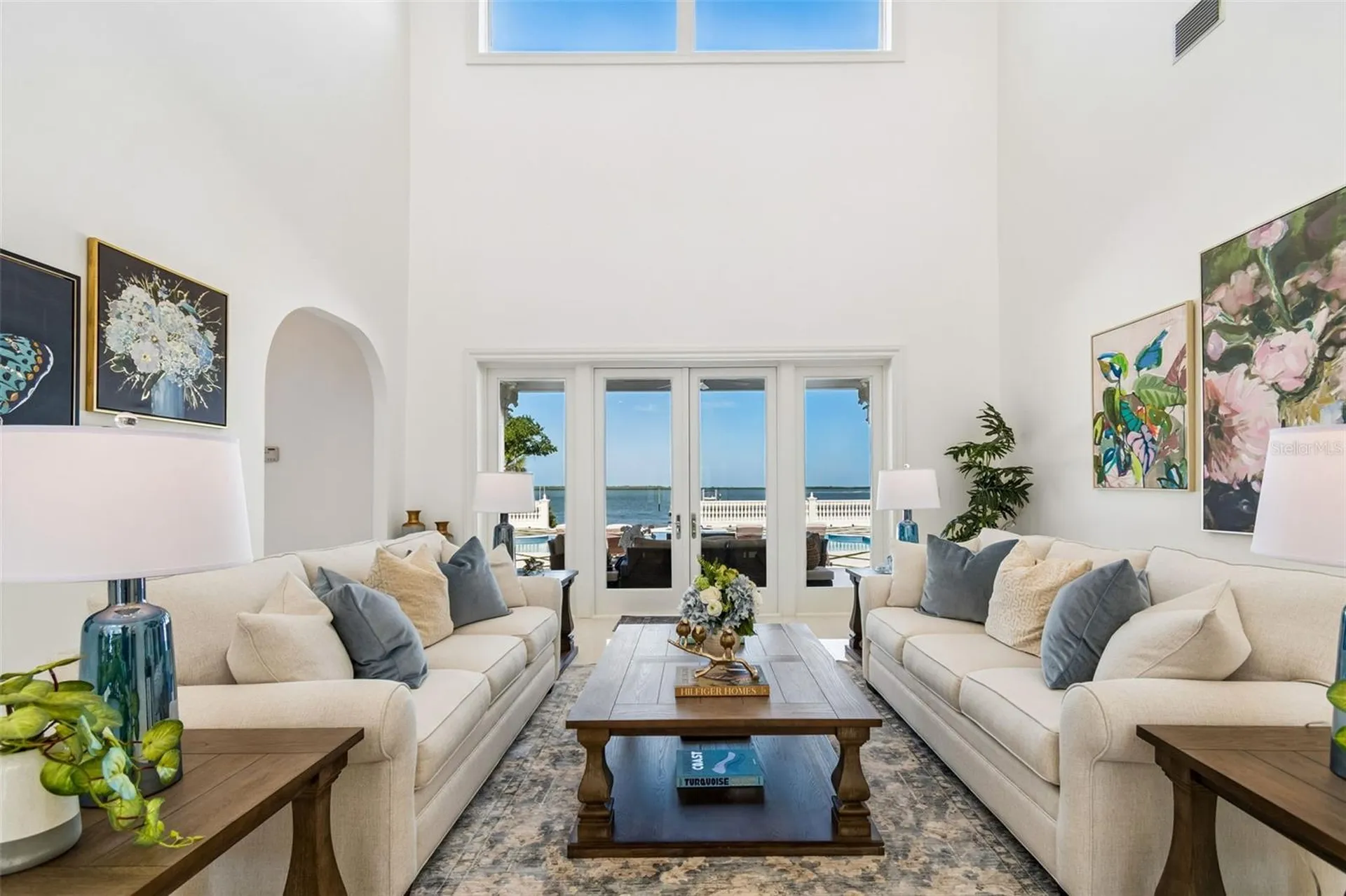 1516 Bayshore Boulevard Dunedin FL 34698