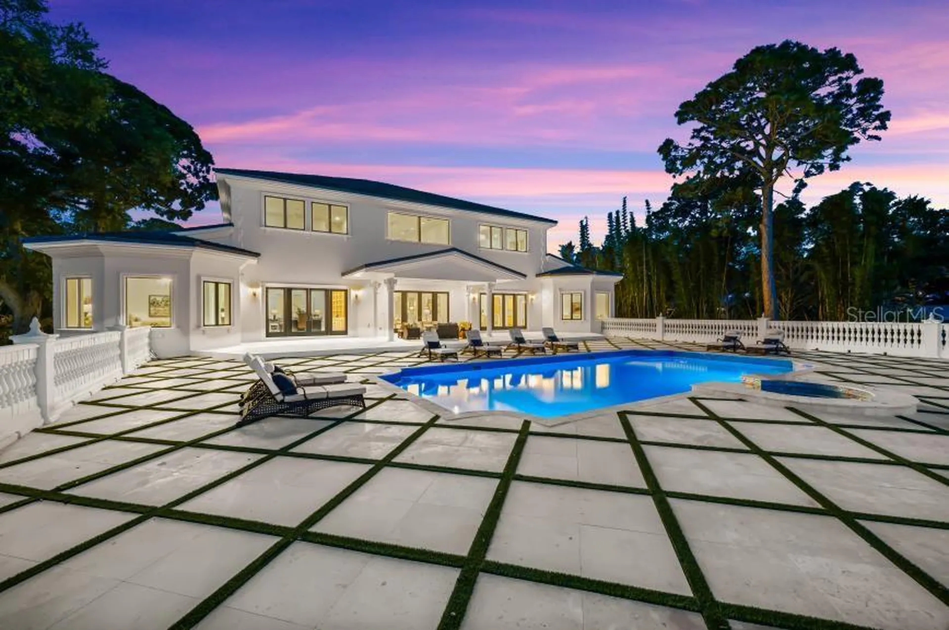 1516 Bayshore Boulevard Dunedin FL 34698