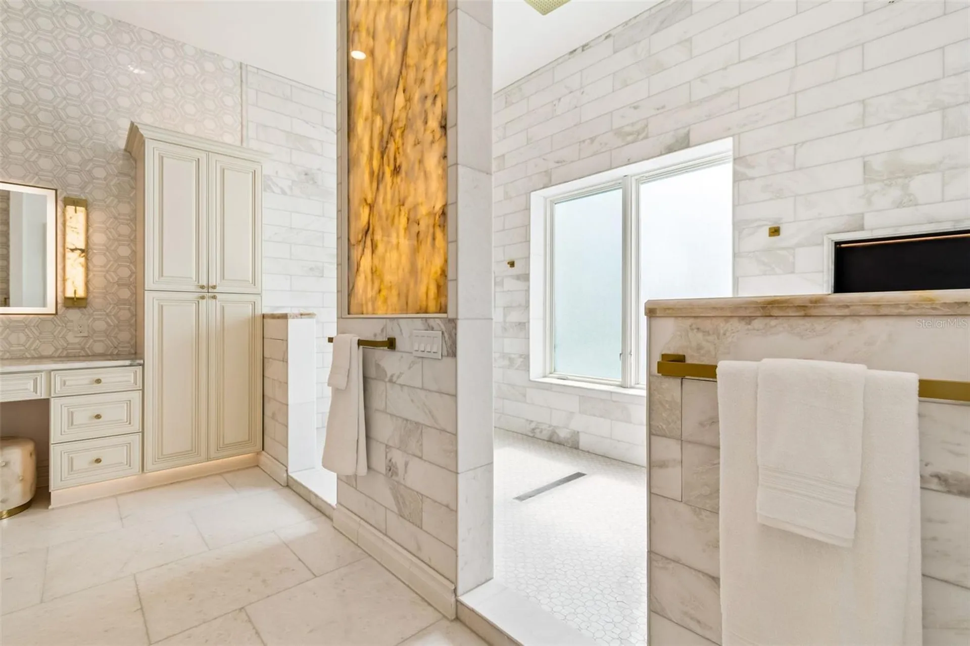1516 Bayshore Boulevard Dunedin FL 34698