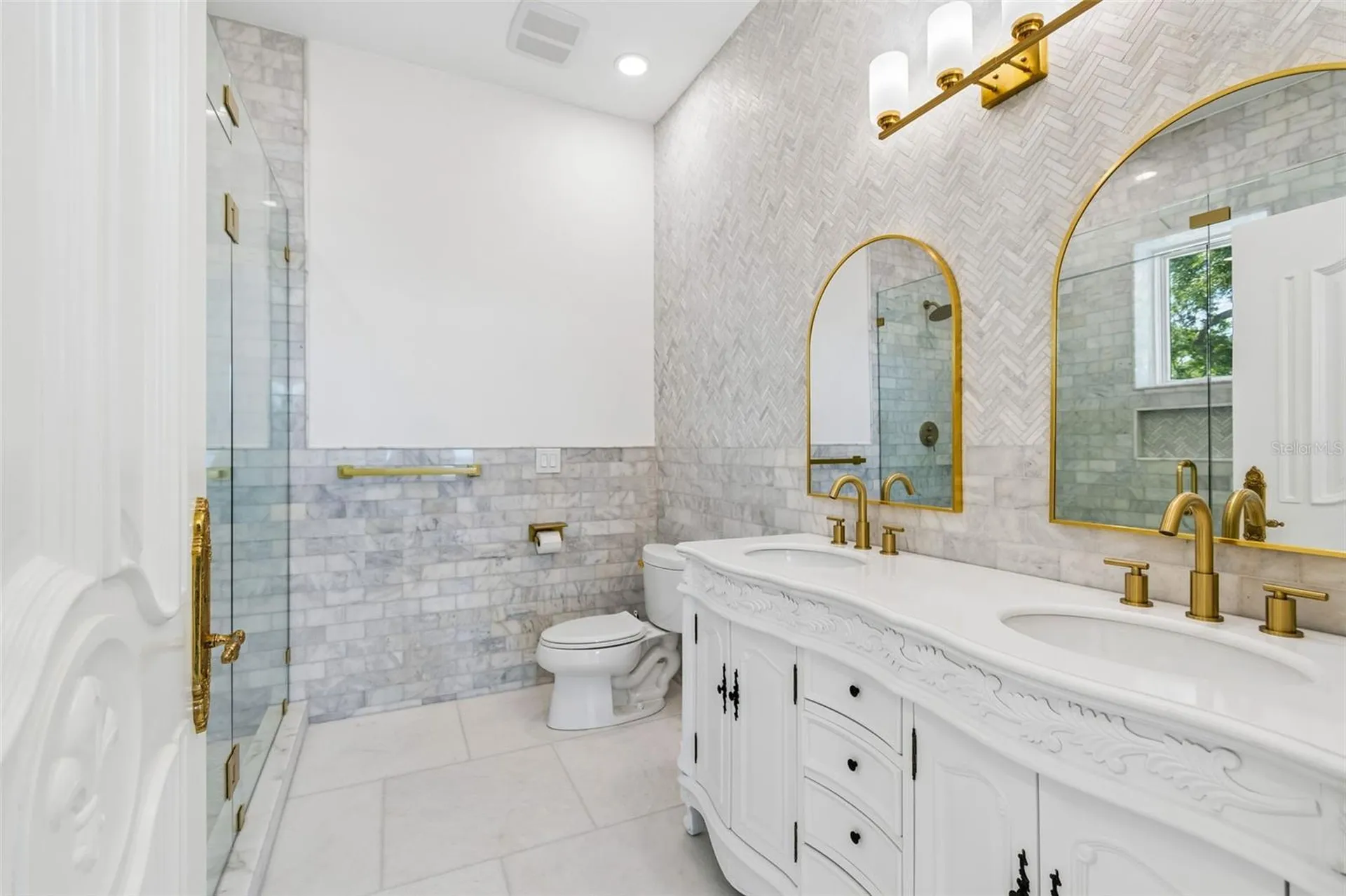 1516 Bayshore Boulevard Dunedin FL 34698