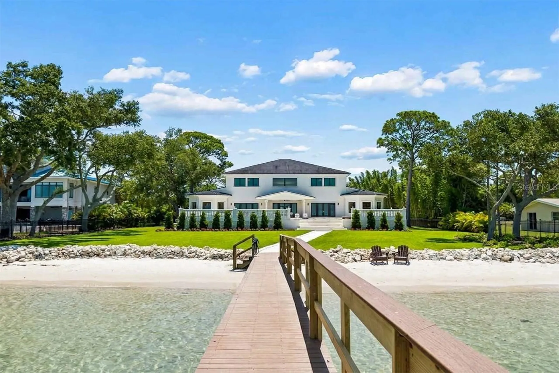 1516 Bayshore Boulevard Dunedin FL 34698