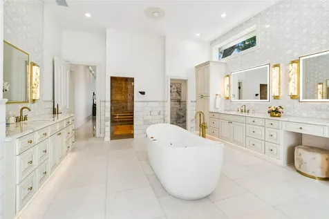 1516 Bayshore Boulevard Dunedin FL 34698