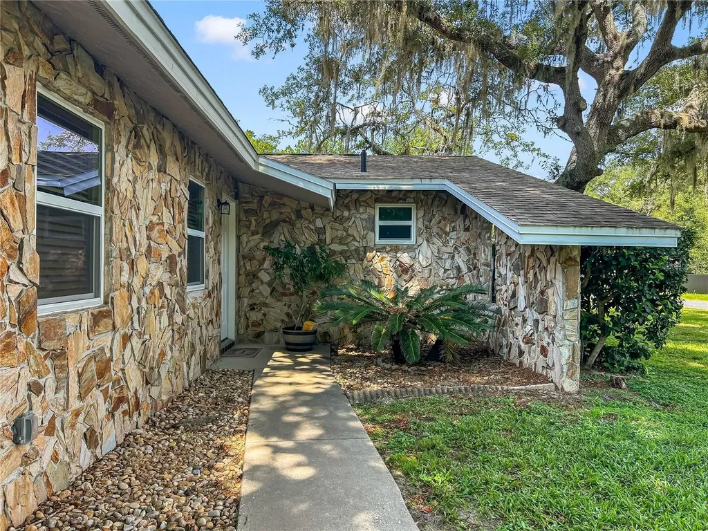 3000 E Bryant Street Inverness FL 34453
