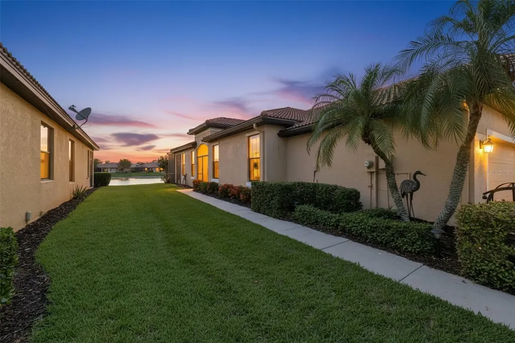 5532 Sunset Falls Drive Apollo Beach FL 33572