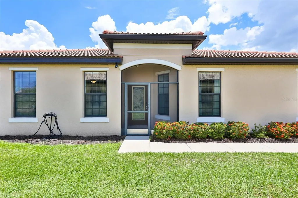 5532 Sunset Falls Drive Apollo Beach FL 33572