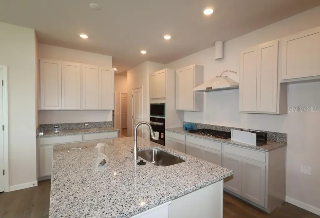 2820 Marrakesh Lane Sarasota FL 34234