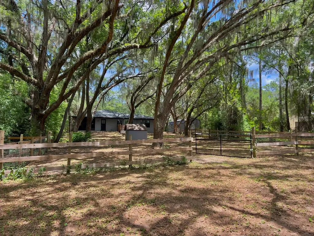 3512 SW Shorewood Drive Dunnellon FL 34431