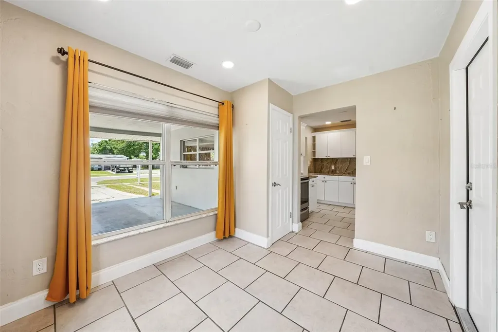 1547 56th Avenue N St Petersburg FL 33703