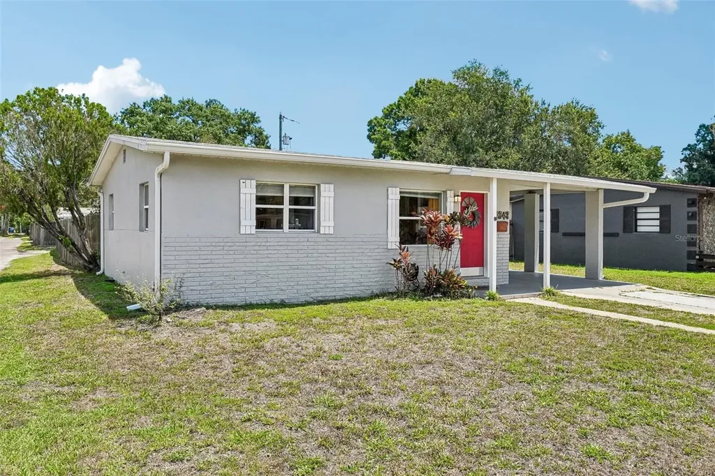 1547 56th Avenue N St Petersburg FL 33703