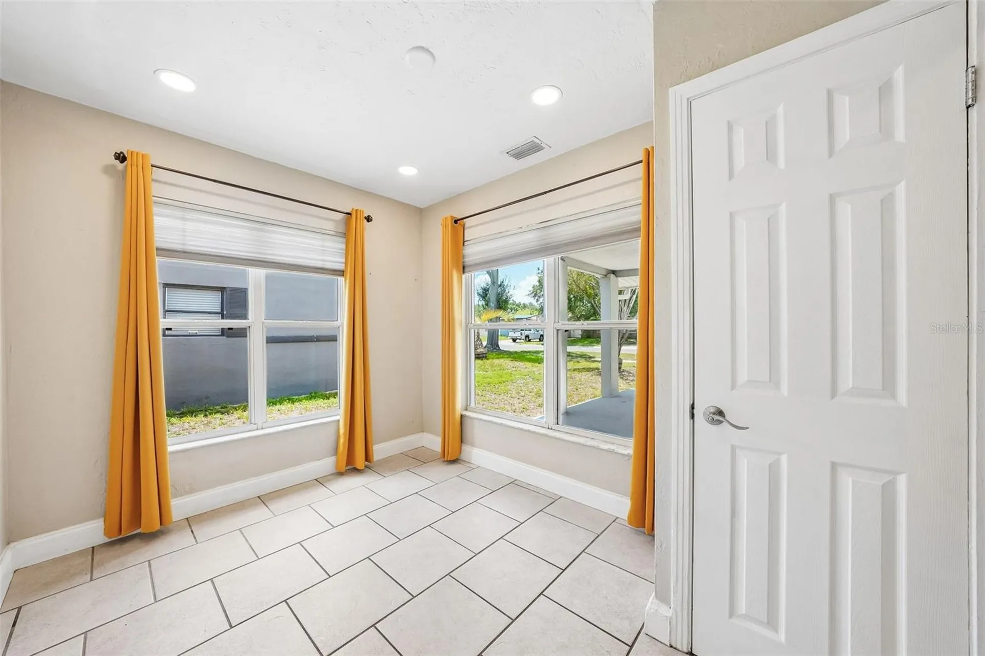 1547 56th Avenue N St Petersburg FL 33703