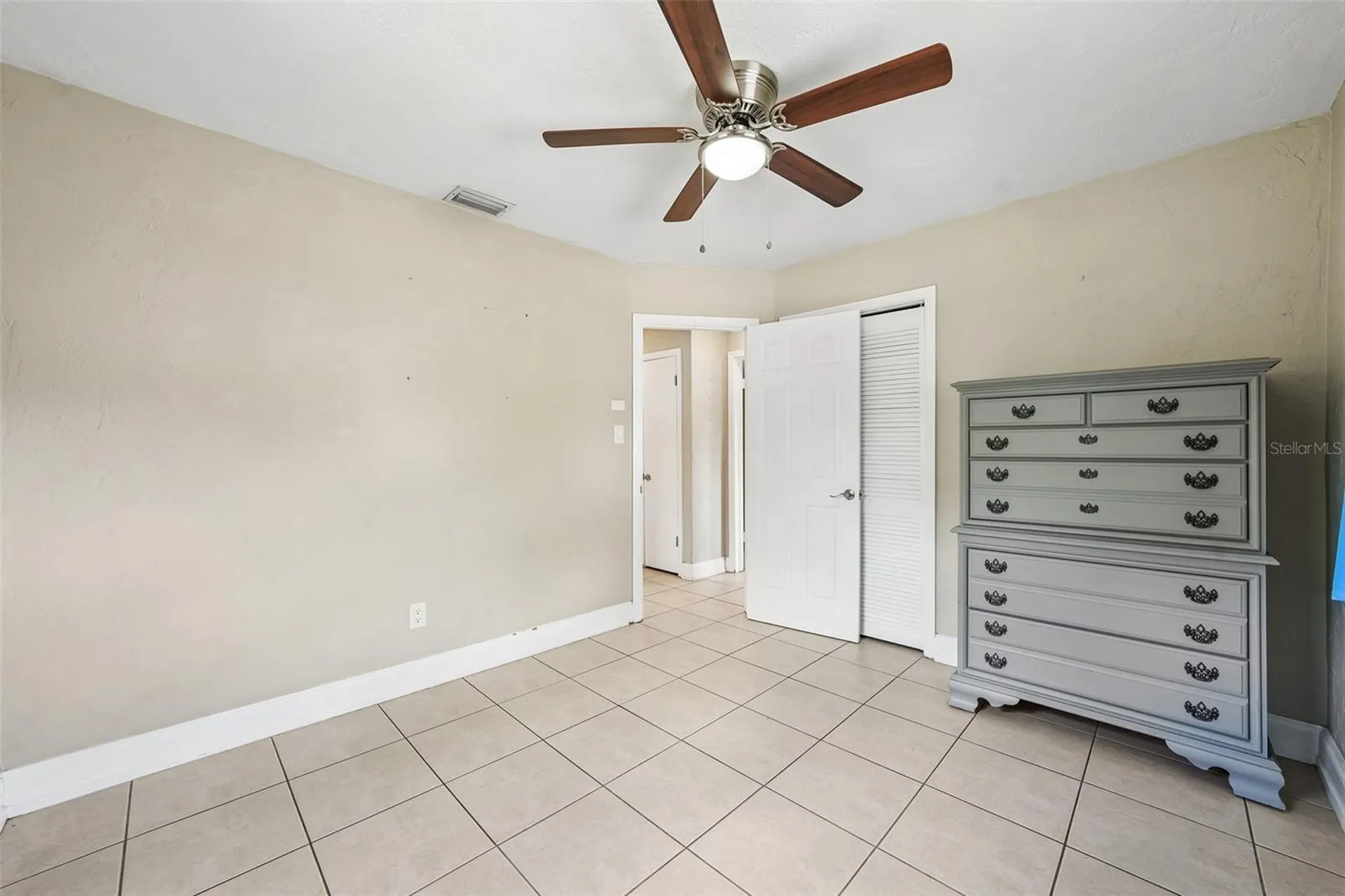1547 56th Avenue N St Petersburg FL 33703