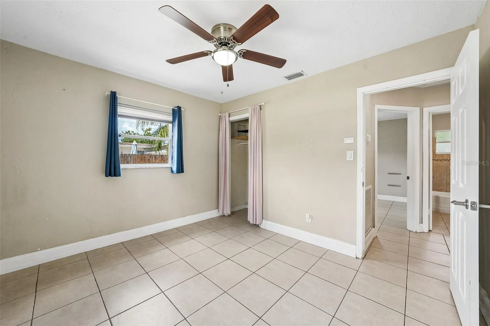1547 56th Avenue N St Petersburg FL 33703
