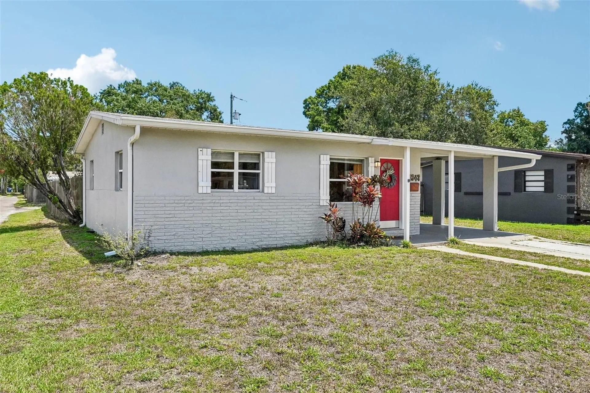 1547 56th Avenue N St Petersburg FL 33703