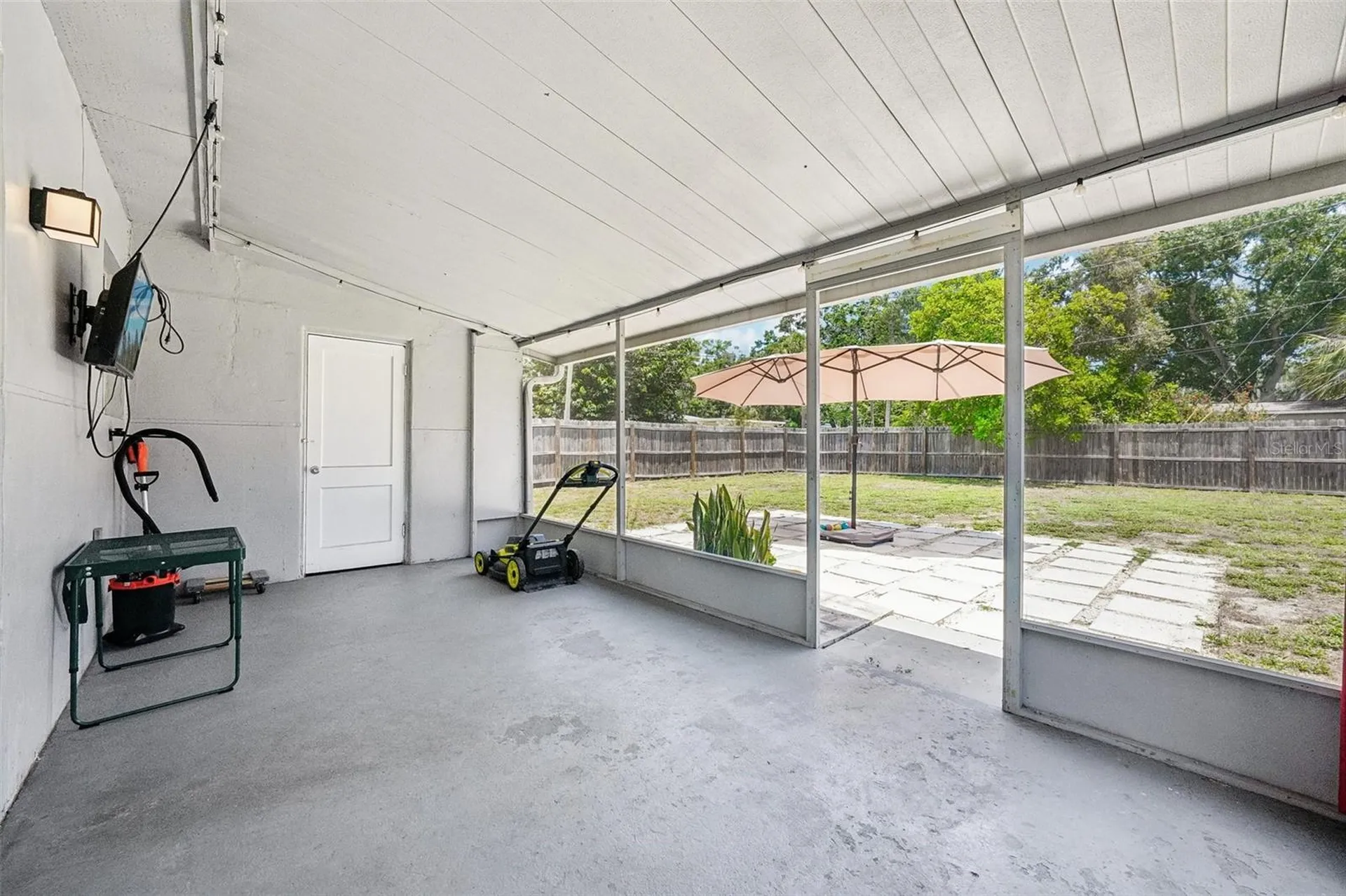 1547 56th Avenue N St Petersburg FL 33703