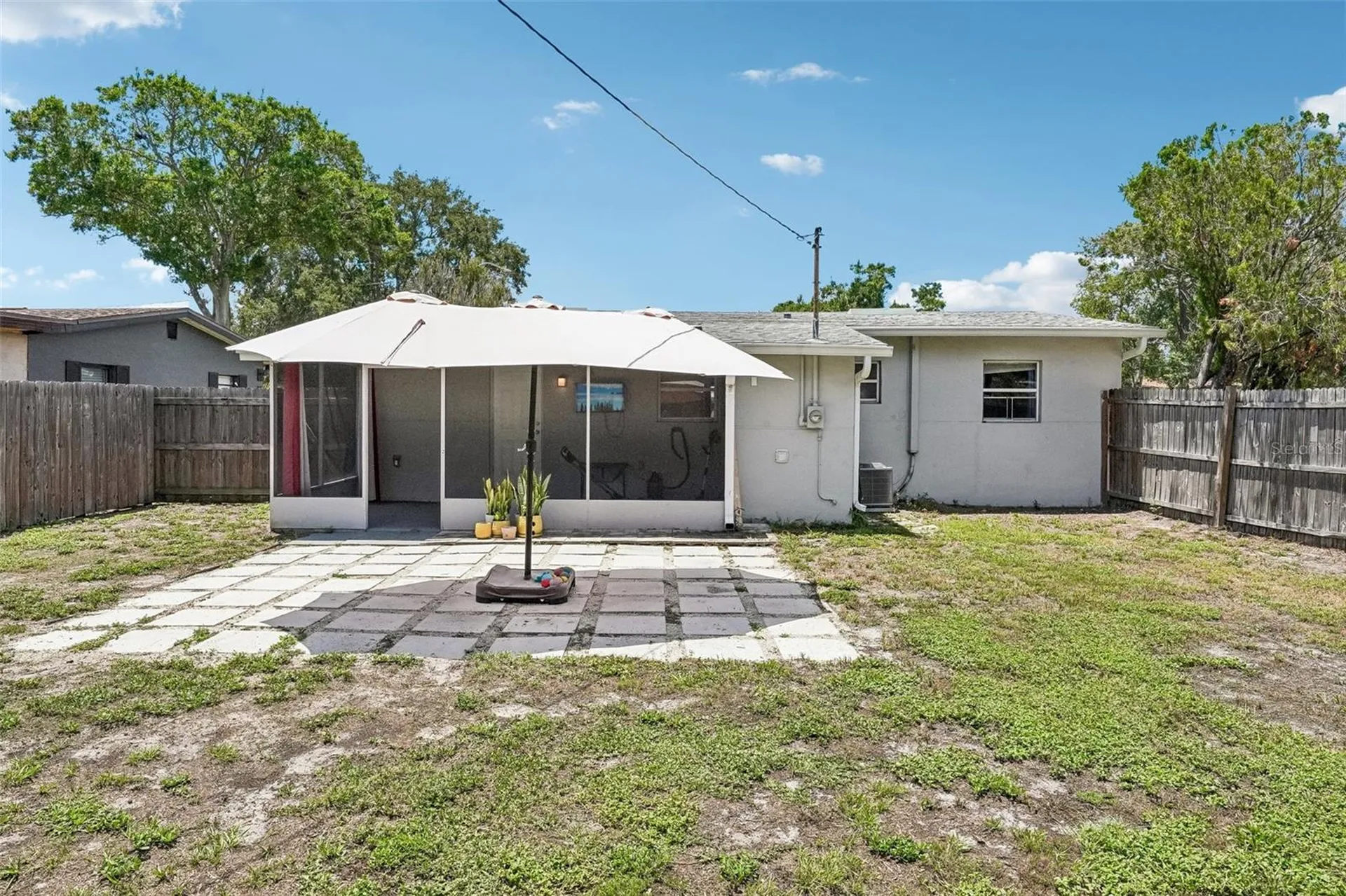 1547 56th Avenue N St Petersburg FL 33703