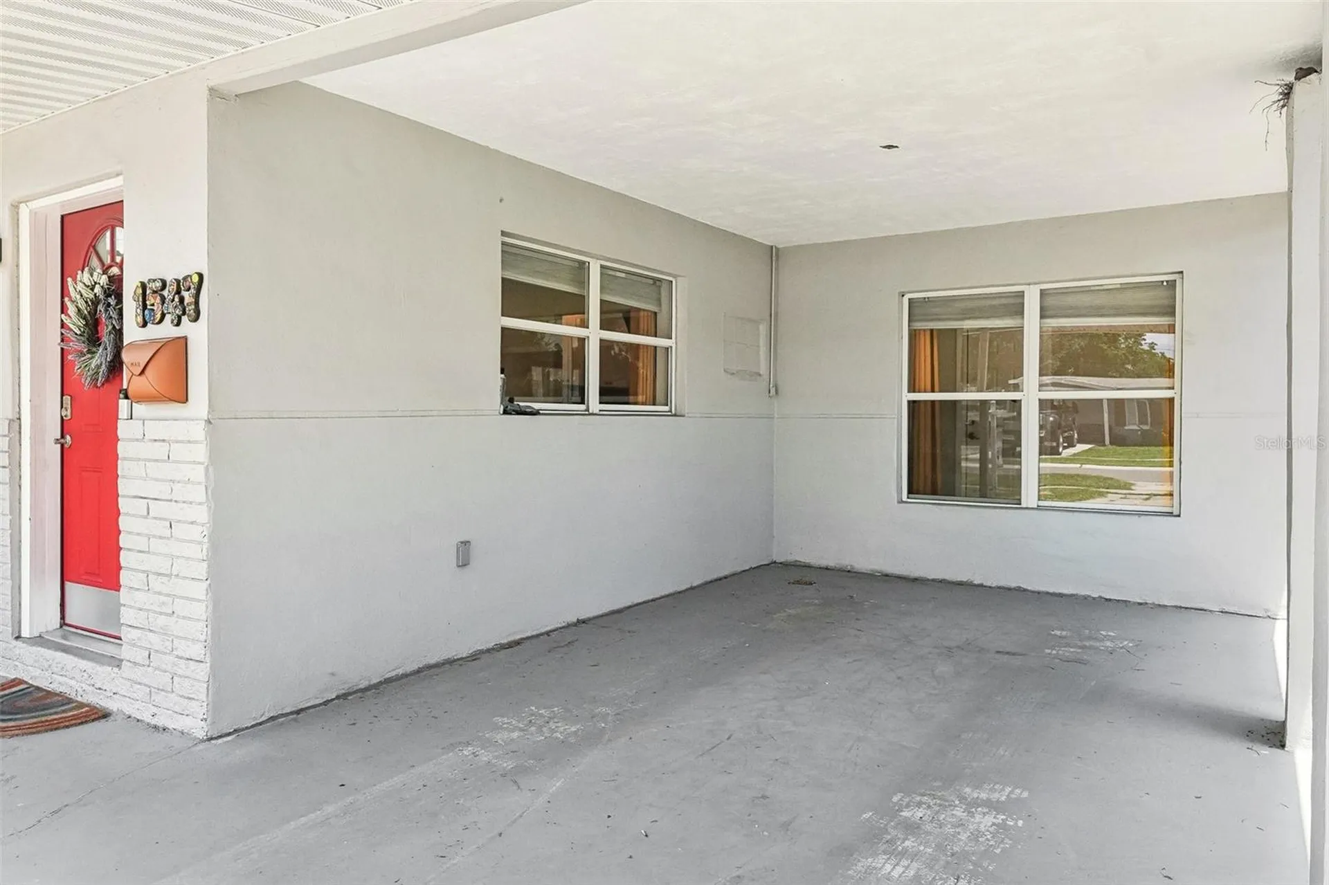 1547 56th Avenue N St Petersburg FL 33703