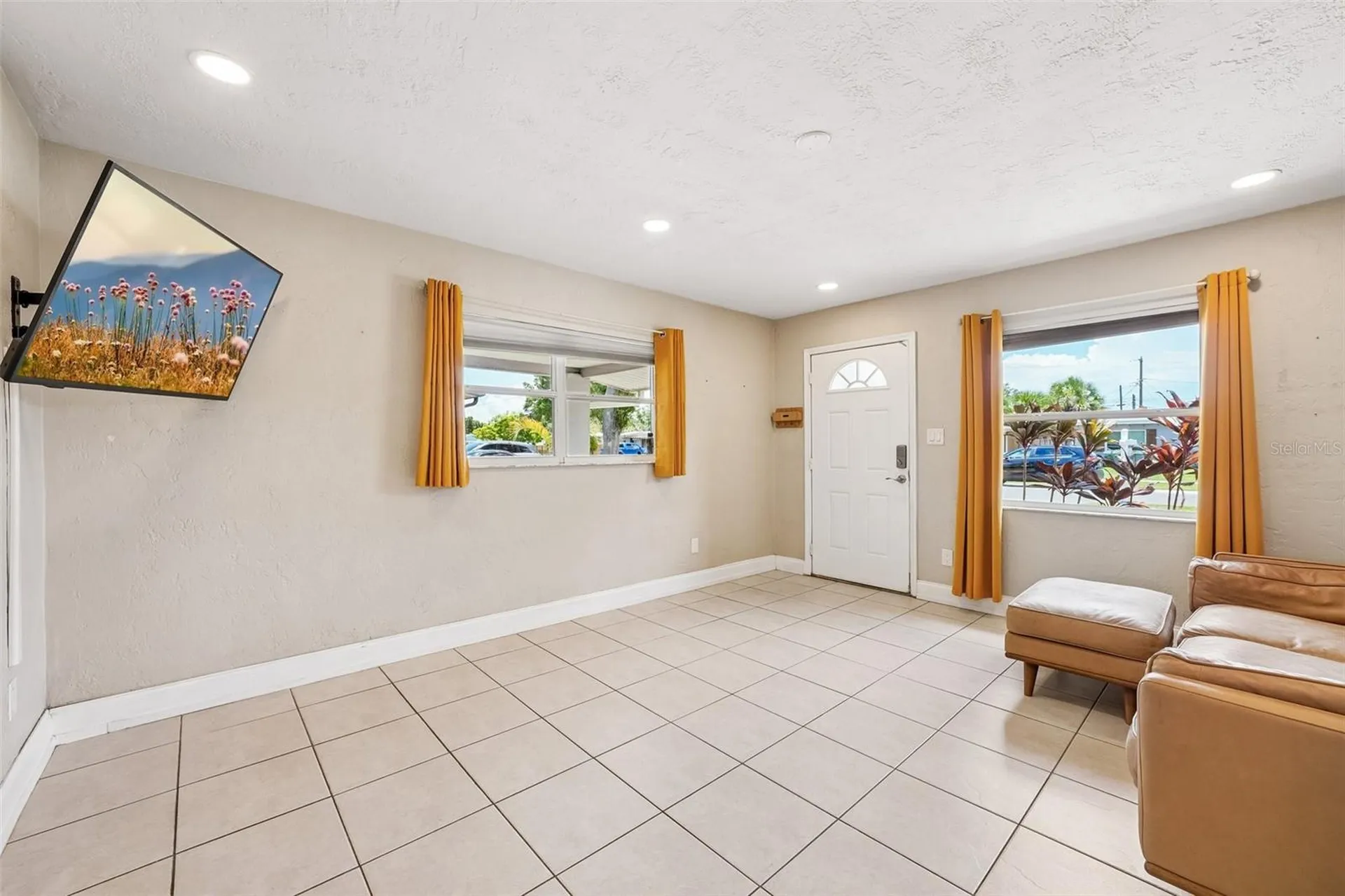 1547 56th Avenue N St Petersburg FL 33703