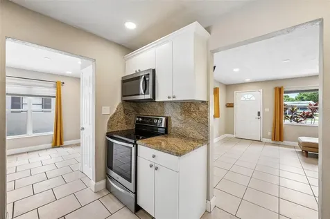 1547 56th Avenue N St Petersburg FL 33703