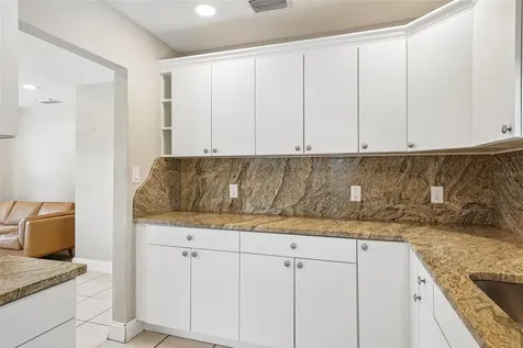 1547 56th Avenue N St Petersburg FL 33703