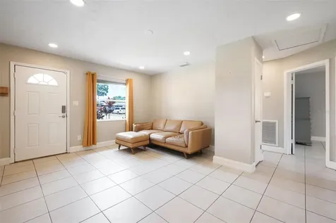 1547 56th Avenue N St Petersburg FL 33703