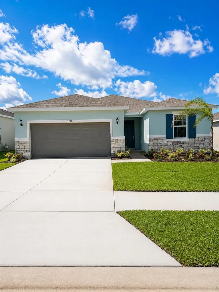 6209 Sanders Grove Circle Okahumpka FL 34762