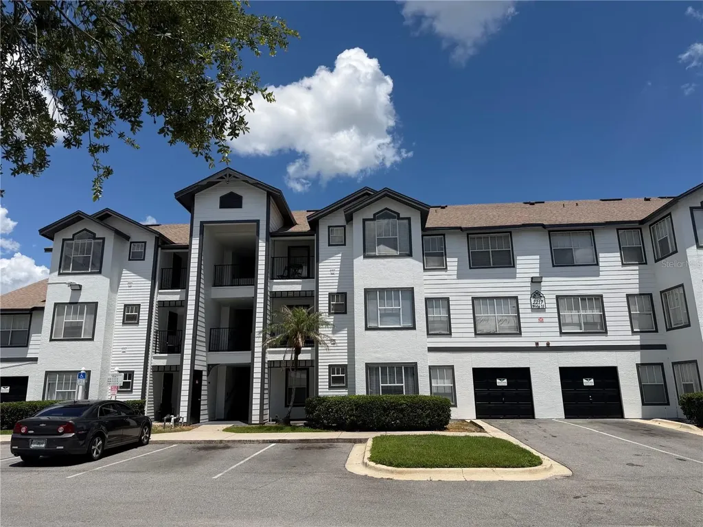 2217 Grand Cayman Court Kissimmee FL 34741