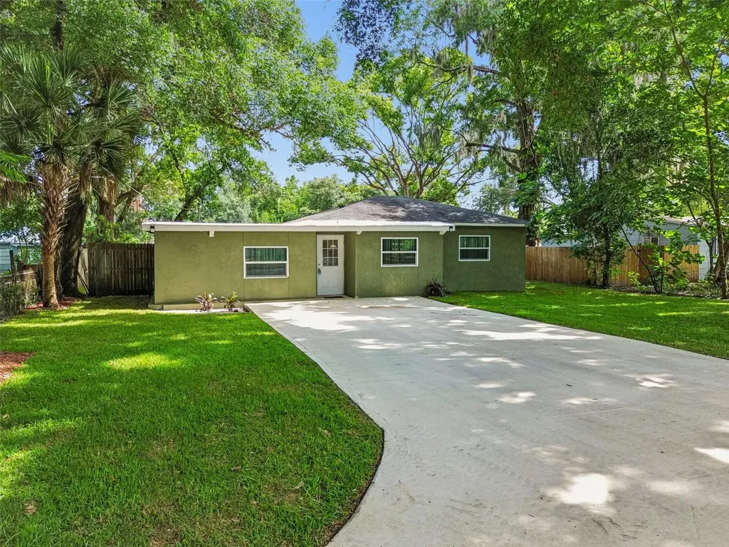 804 Valencia Road Plant City FL 33563