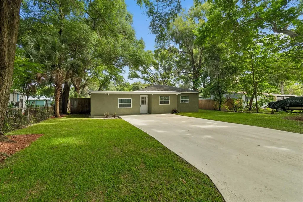 804 Valencia Road Plant City FL 33563