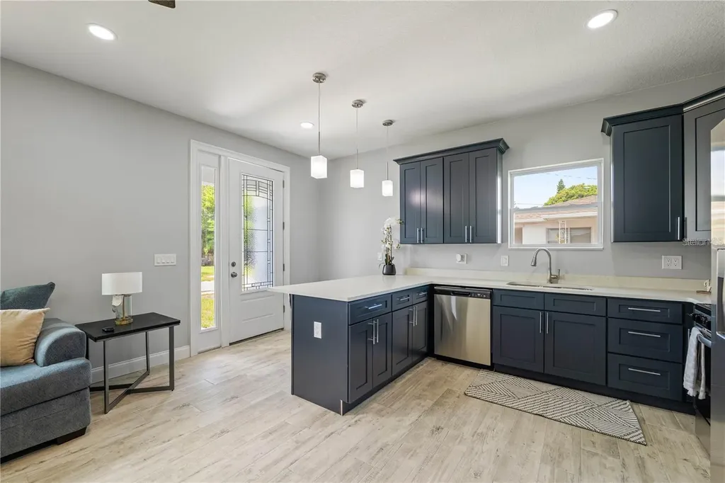 2617 W Saint Joseph Street Tampa FL 33607