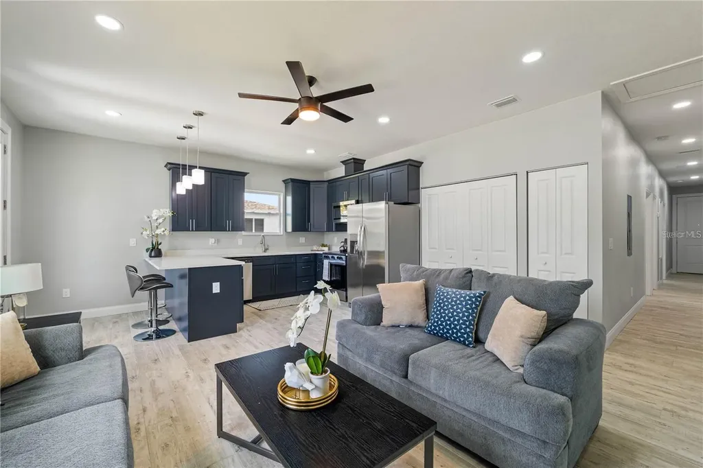 2617 W Saint Joseph Street Tampa FL 33607
