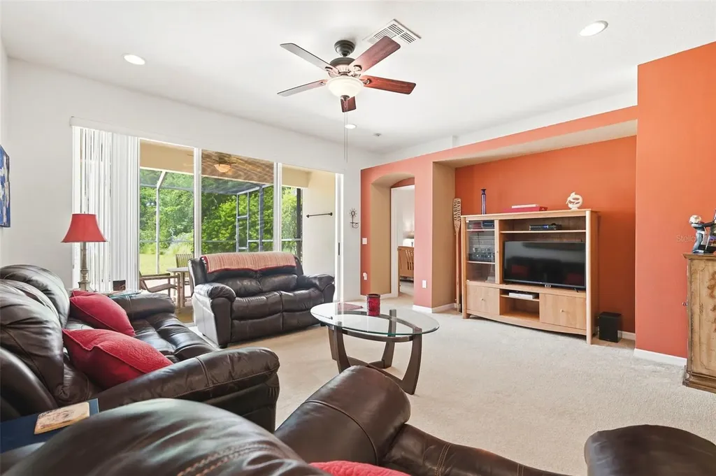 8237 Fallglo Lane Land O Lakes FL 34637