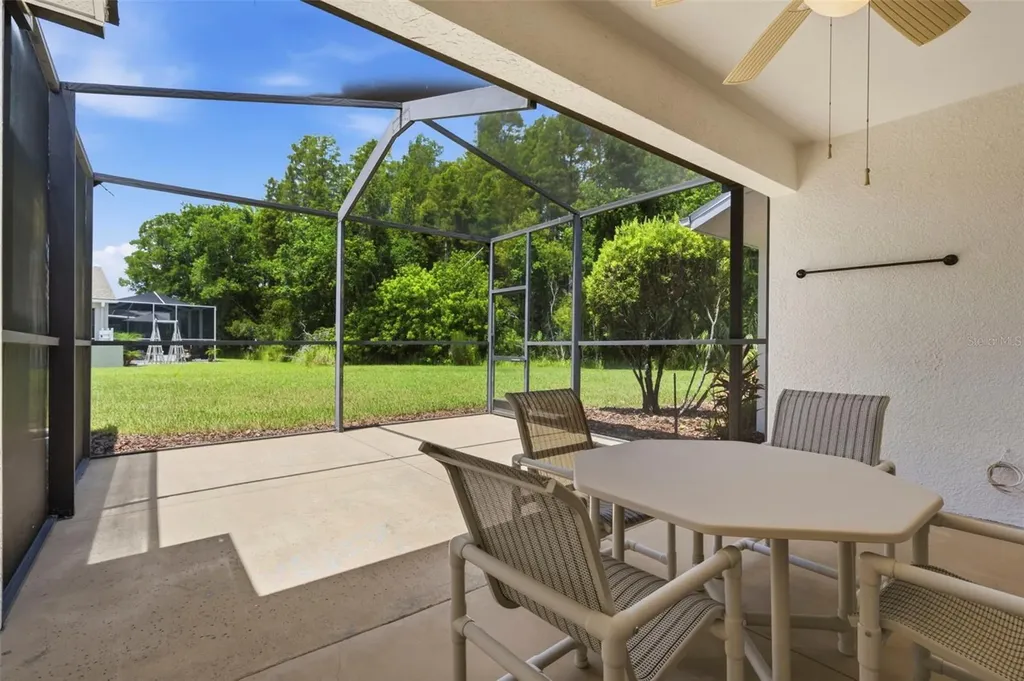 8237 Fallglo Lane Land O Lakes FL 34637