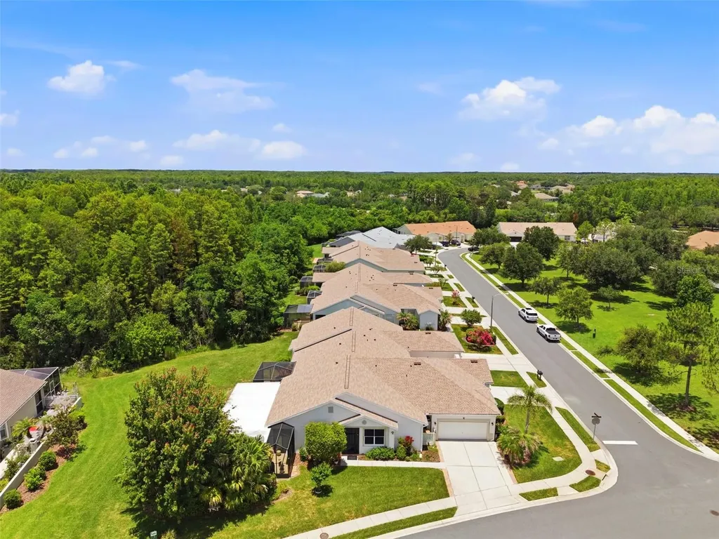 8237 Fallglo Lane Land O Lakes FL 34637