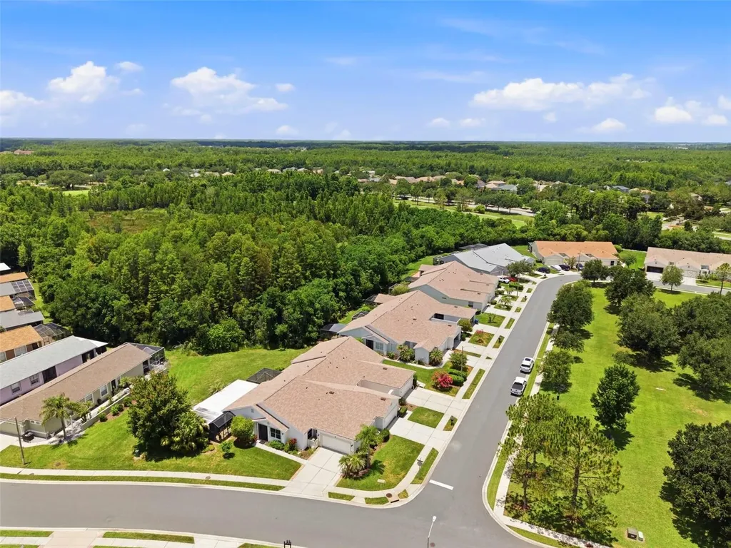 8237 Fallglo Lane Land O Lakes FL 34637