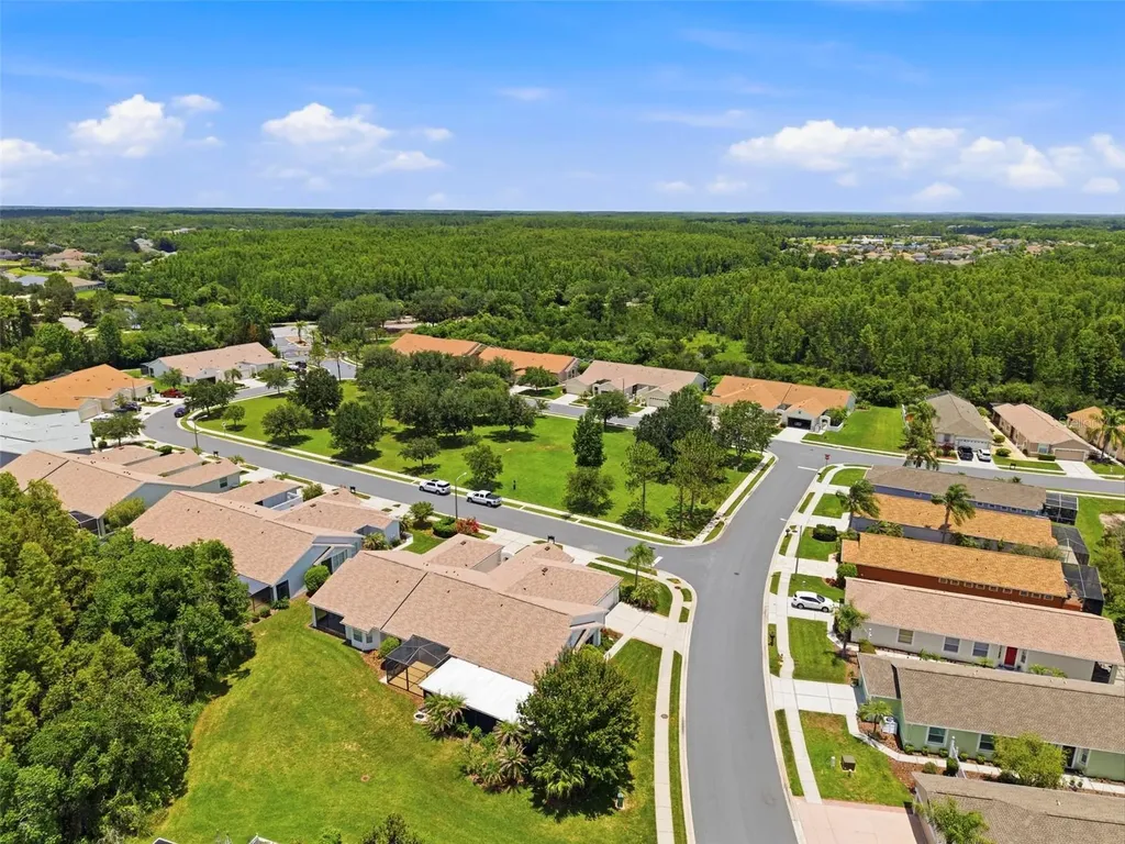 8237 Fallglo Lane Land O Lakes FL 34637