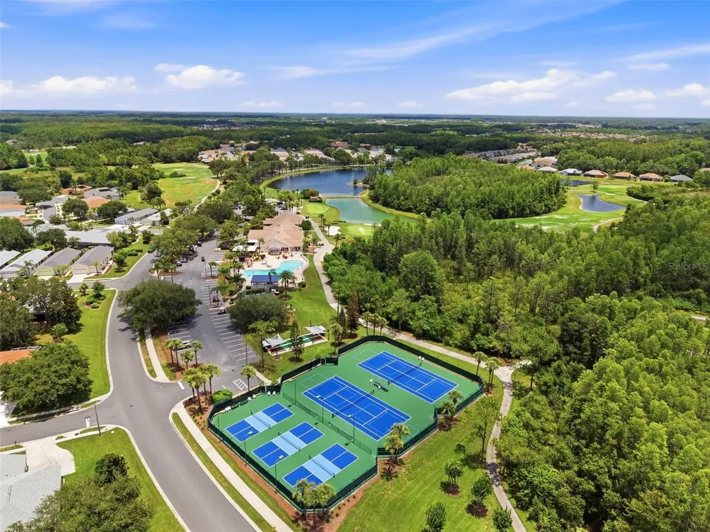 8237 Fallglo Lane Land O Lakes FL 34637