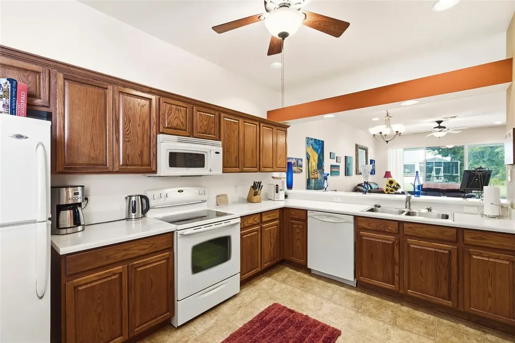 8237 Fallglo Lane Land O Lakes FL 34637