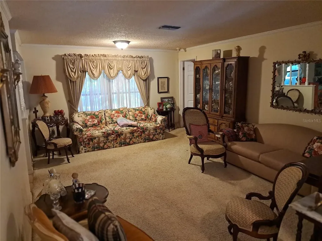 5672 Ave H Mc Intosh FL 32664