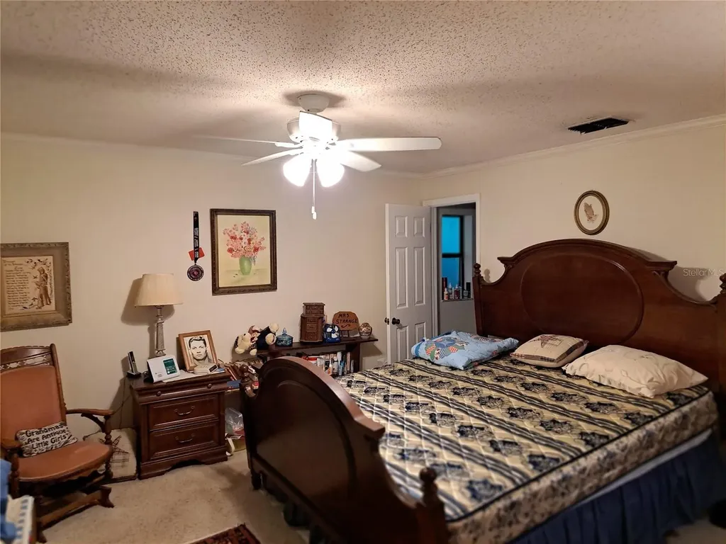 5672 Ave H Mc Intosh FL 32664