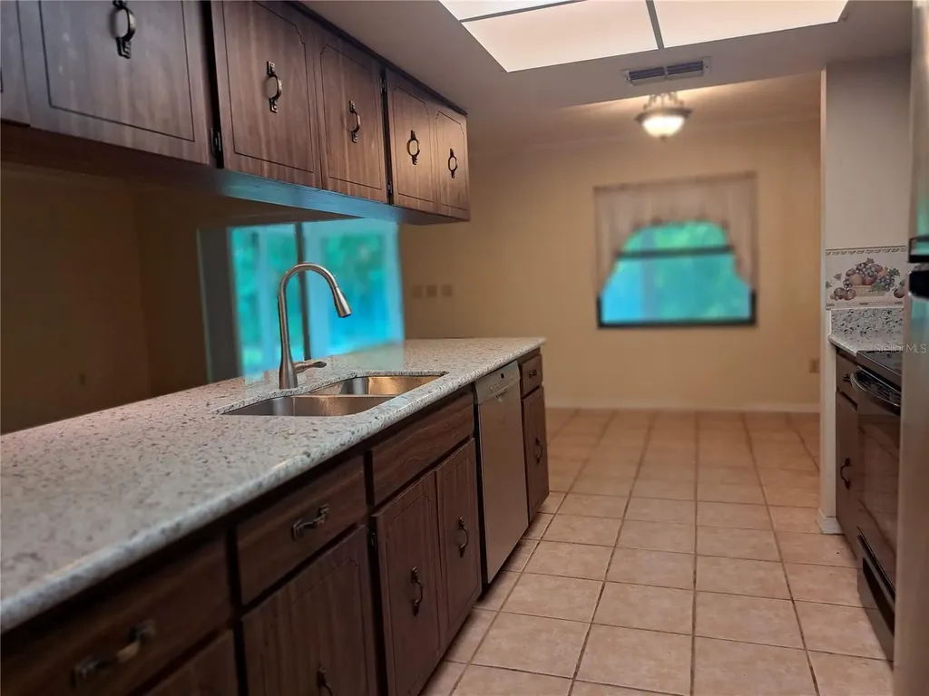 5672 Ave H Mc Intosh FL 32664