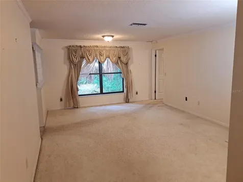 5672 Ave H Mc Intosh FL 32664