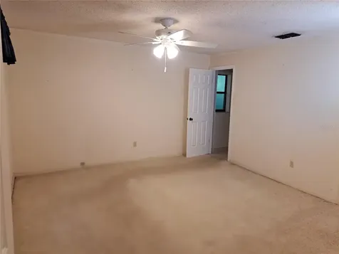 5672 Ave H Mc Intosh FL 32664