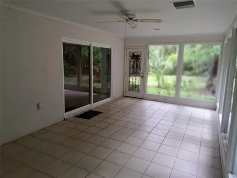 5672 Ave H Mc Intosh FL 32664
