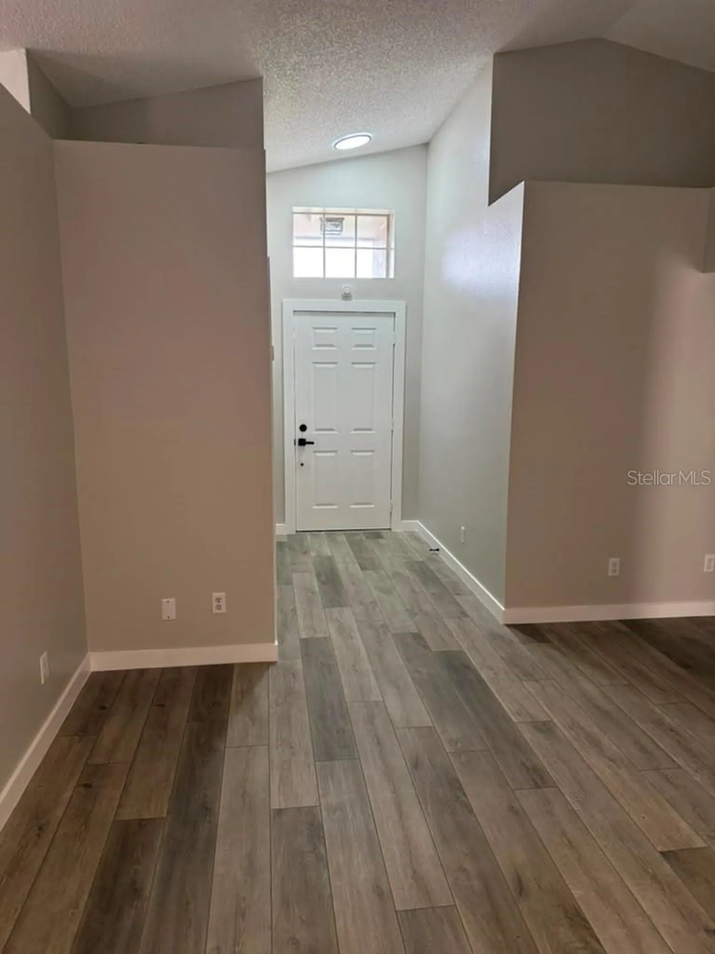 2154 Rj Circle Kissimmee FL 34744