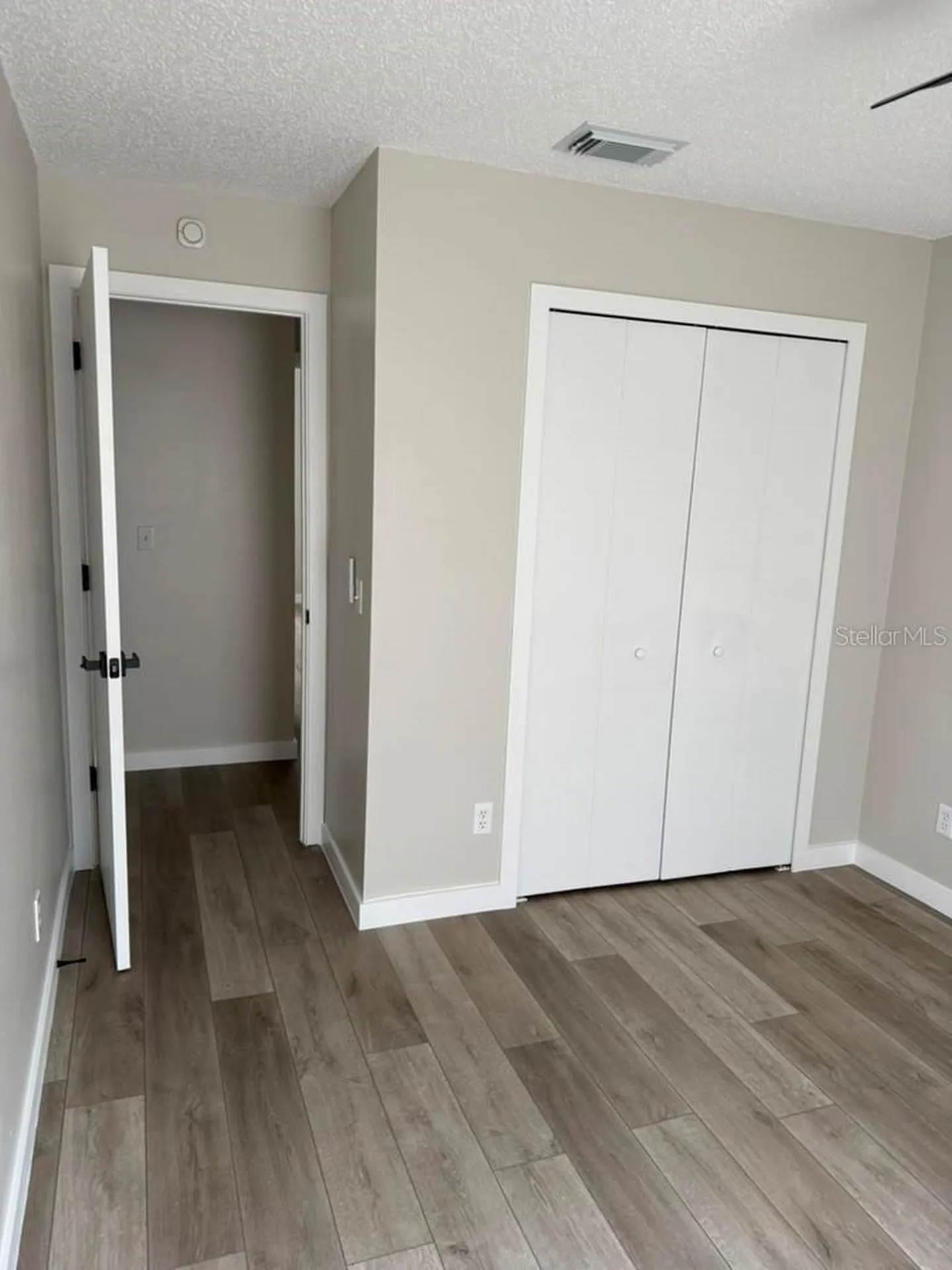 2154 Rj Circle Kissimmee FL 34744