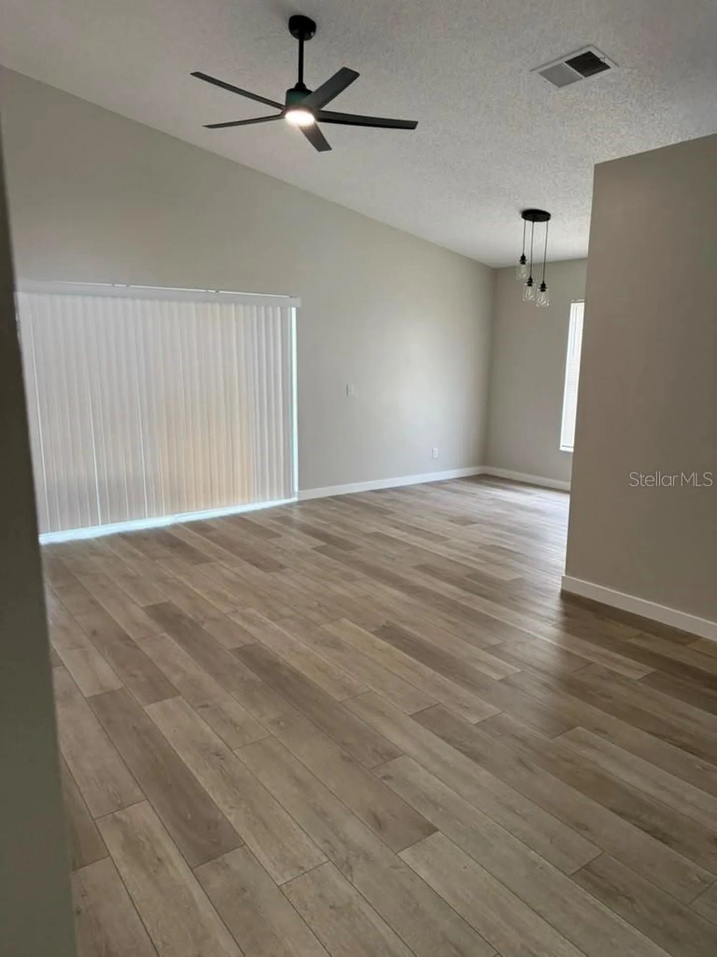 2154 Rj Circle Kissimmee FL 34744