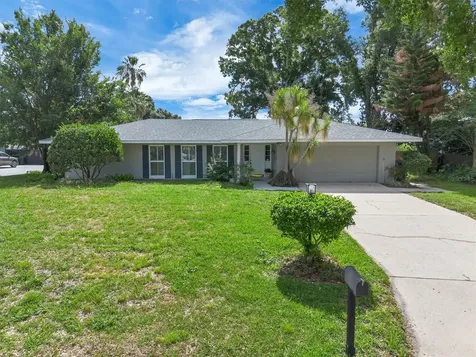 136 Lake Mariam Road SE Winter Haven FL 33884