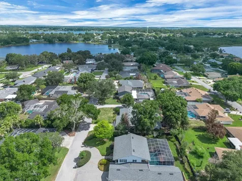 136 Lake Mariam Road SE Winter Haven FL 33884